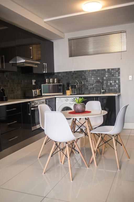 Apartment 64 At 77 On Independence Ave Windhoek Eksteriør billede