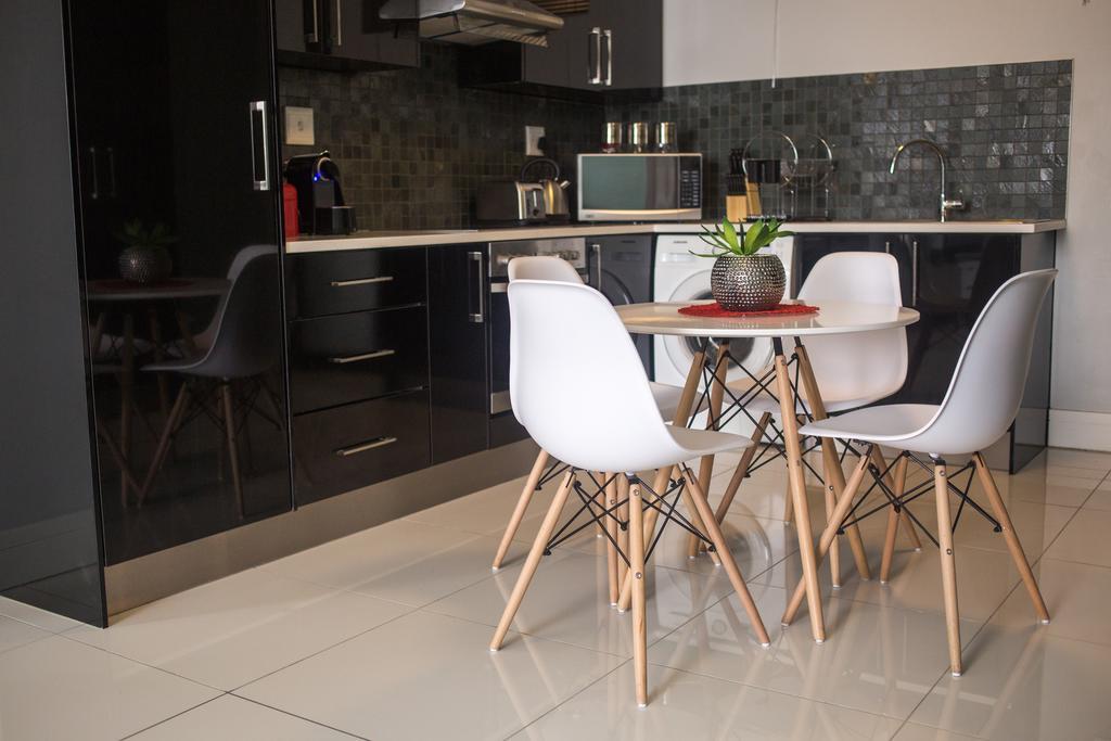 Apartment 64 At 77 On Independence Ave Windhoek Eksteriør billede